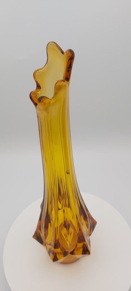 Beautiful Vintage Kanawha Glass Swung Bud Vase (Reacts To Blacklight)