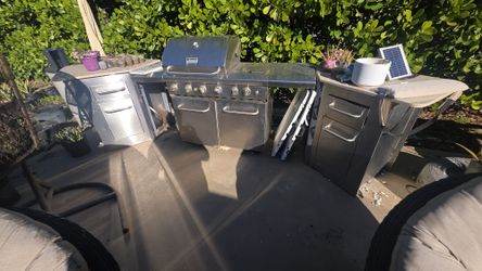 Stainless Steel Grill With Shelves And Counter $80
