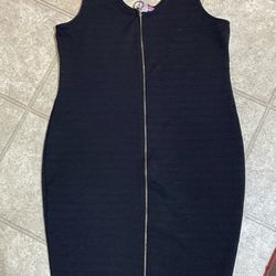 Discreet 2xl Zippered Dress