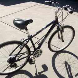 26" Diamondback Wildwood Men's 18 Speed Bike - Small Frame
