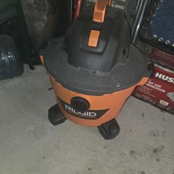 Ridgid 6 Gallon Vacuum 