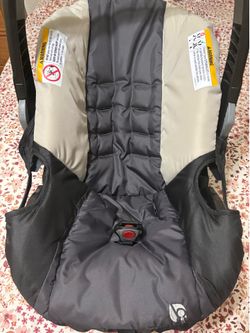 Baby Trend EZ-Lift Car Seat WITH Base (Valid to 2030!)