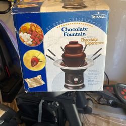Chocolate fountain
