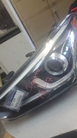 Hyundai sonata headlight left