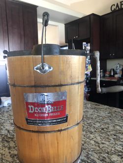 Vintage Dixie Belle Ice Cream maker