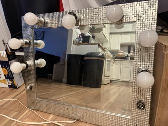 Vanity Mirror With Lights