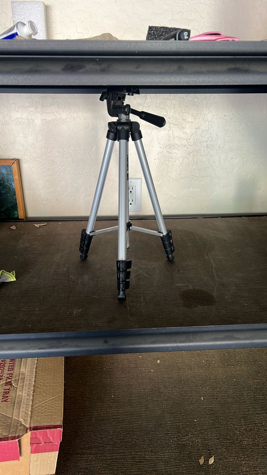 Camera Tri pod