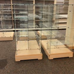 Showcases 