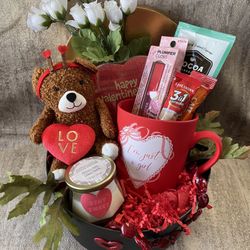 💝 Valentine’s Gift Box – Multiple Designs Available