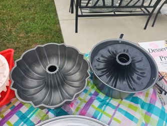 Cake pans x2