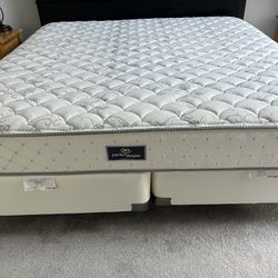 King Size Bed With Headboard