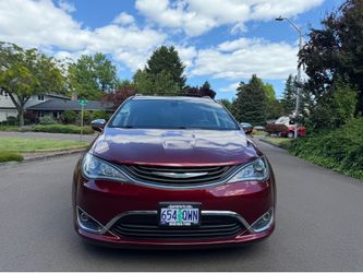 2018 Chrysler Pacifica Hybrid