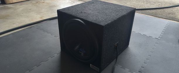 12" Alpine Type S w/ 500w amp