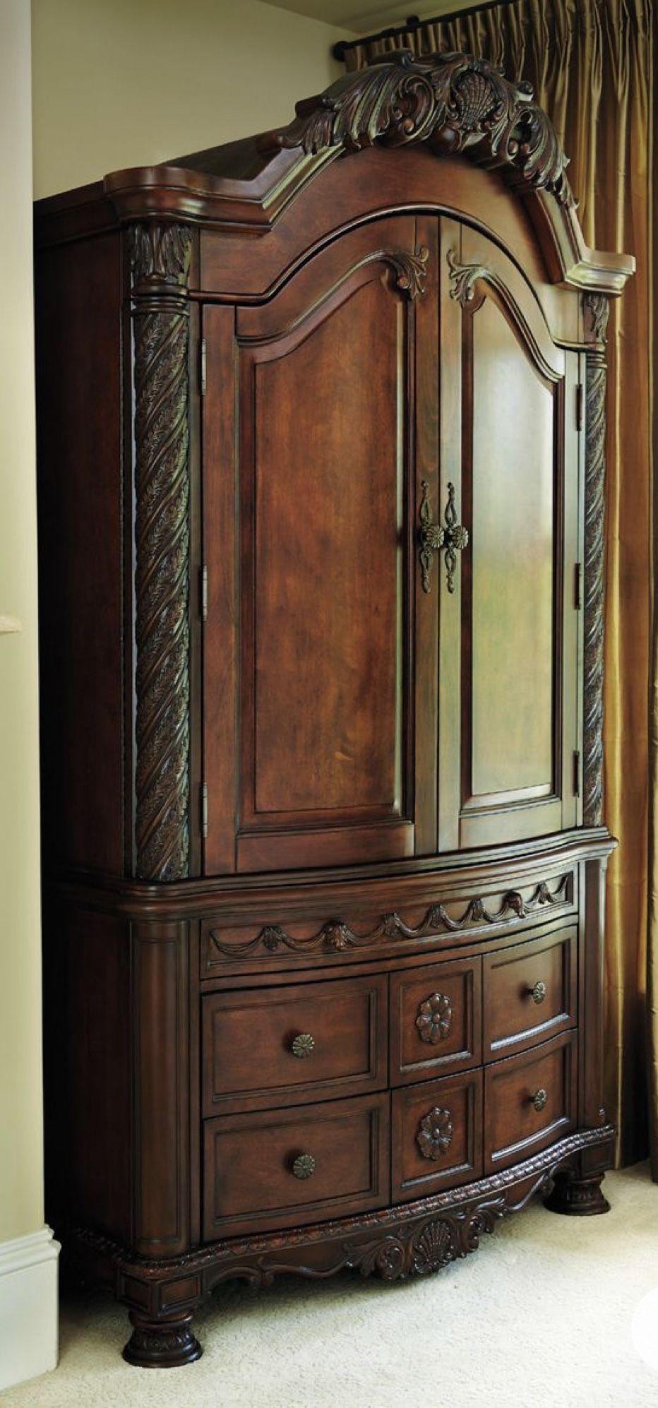 B553-49t Gardner-White Furniture from Ashley Furniture North Shore - Dark Brown Armoire