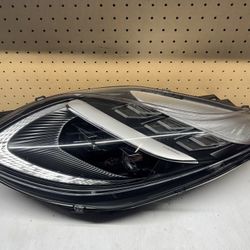 2024- 2025 ASTON MARTIN DB12 VOLANTE LEFT HEADLIGHT OEM 