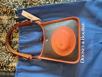 Dooney & Bourke Handbag