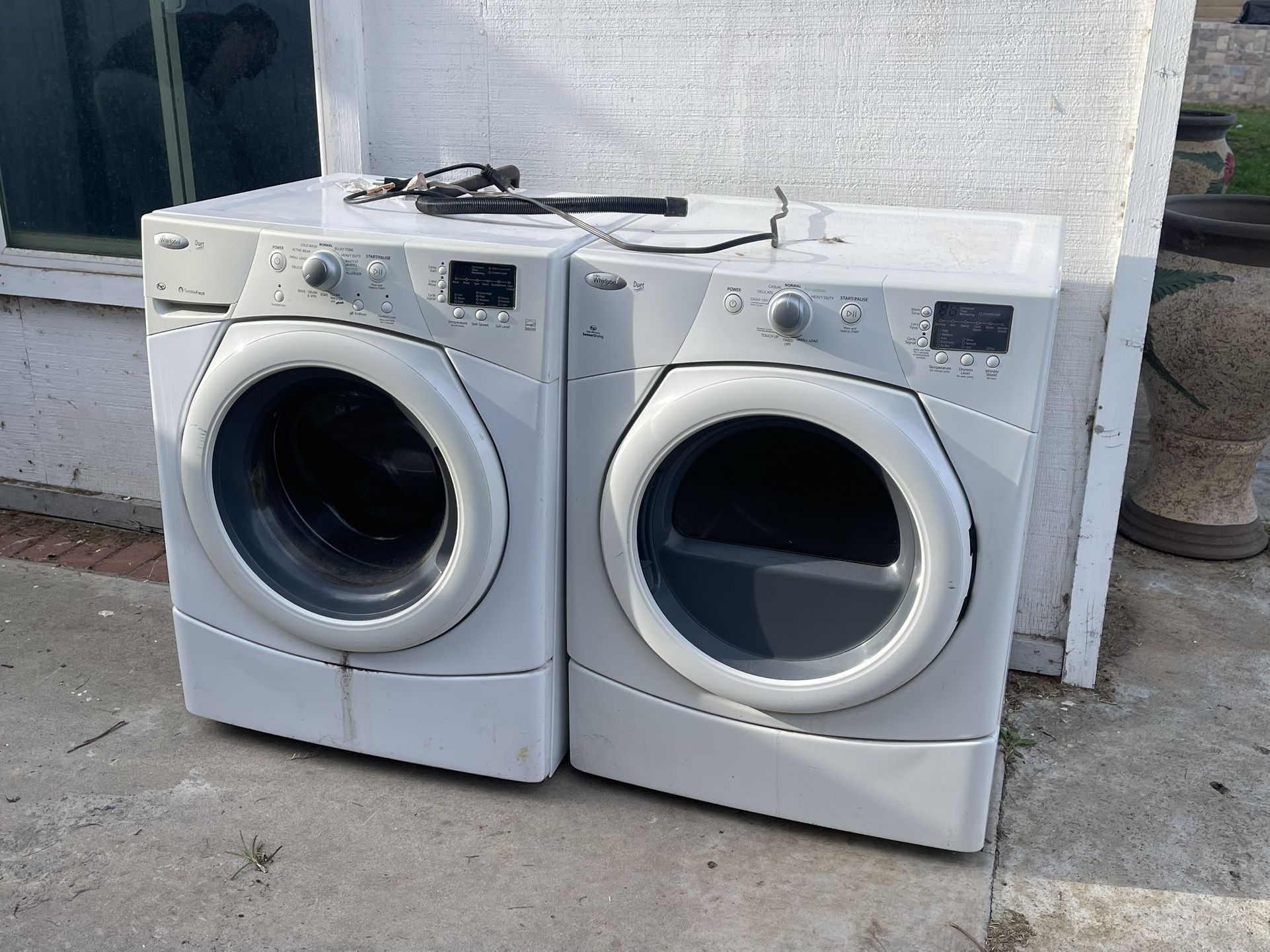 Whirlpool Washer And Gas Dryer