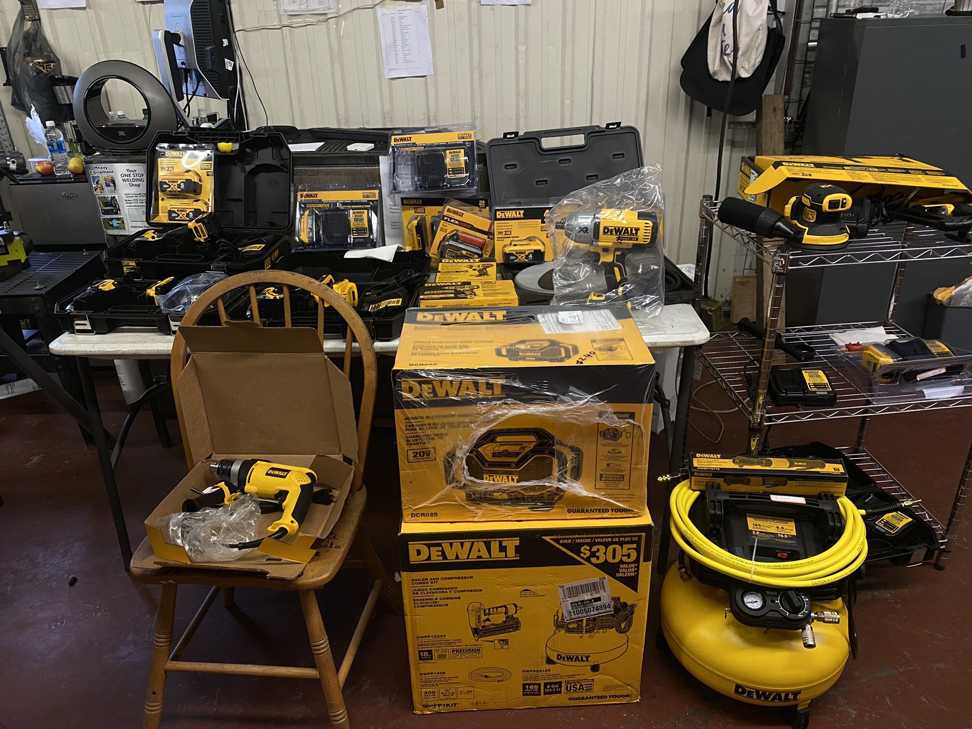 TOOL SALE MONDAY, TUESDAY, WEDNESDAY, THURSDAY, FRIDAY AND SATURDAY