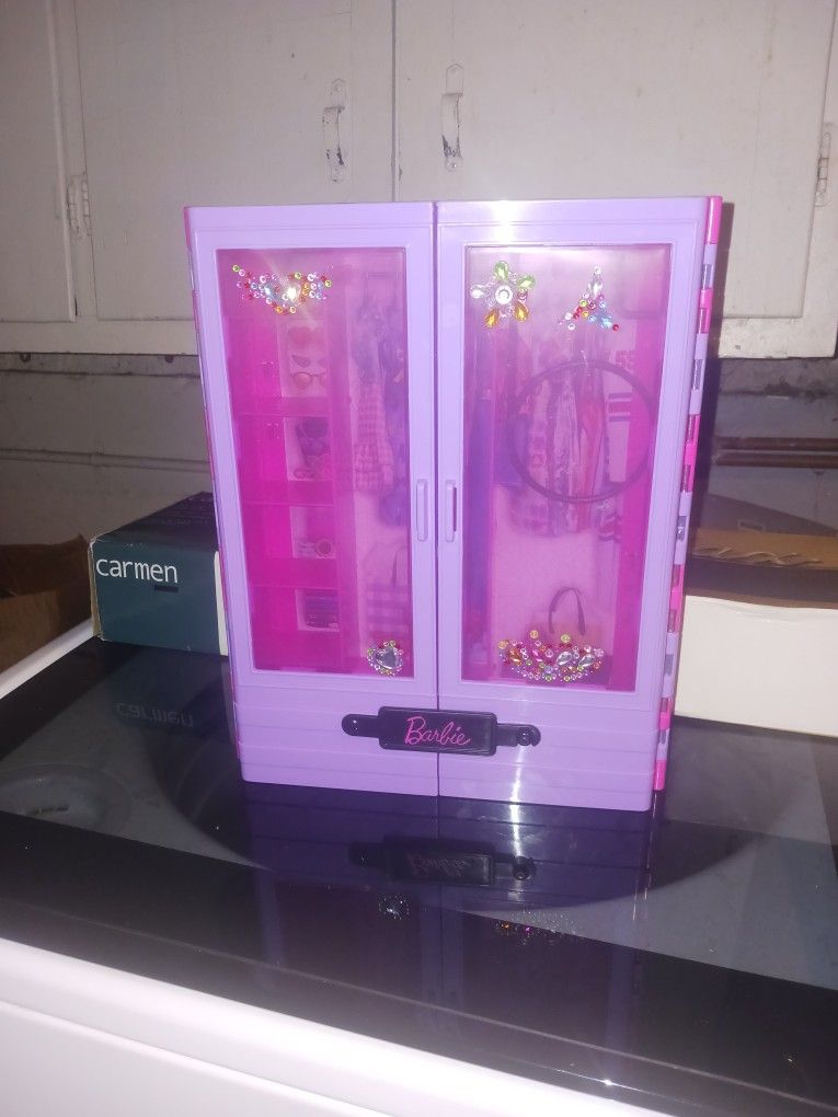 Vintage Pink Barbie Wardrobe