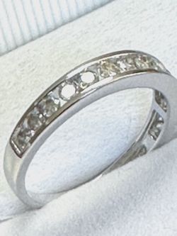 10kt White Gold Channel 1.00ct Diamond Ring. NEW