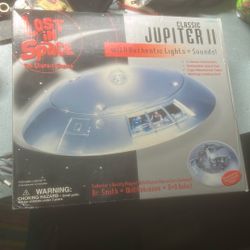Trenchmasters Lost In Space Classic Jupiter II With Authentic Lights And Sounds