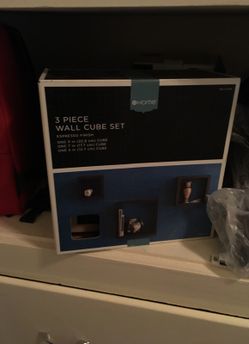 Wall cube set