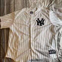 Baseball Jerseys Size 2XL Yankees And Cubs Thumbnail