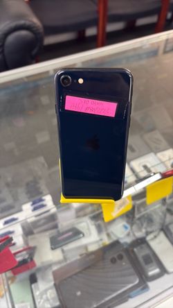 Apple iPhone SE 3rd gen Black att and cricket
