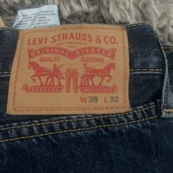 Levi 38/32