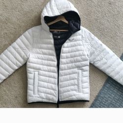 Hollister Hooded Puffer Jacket Size M