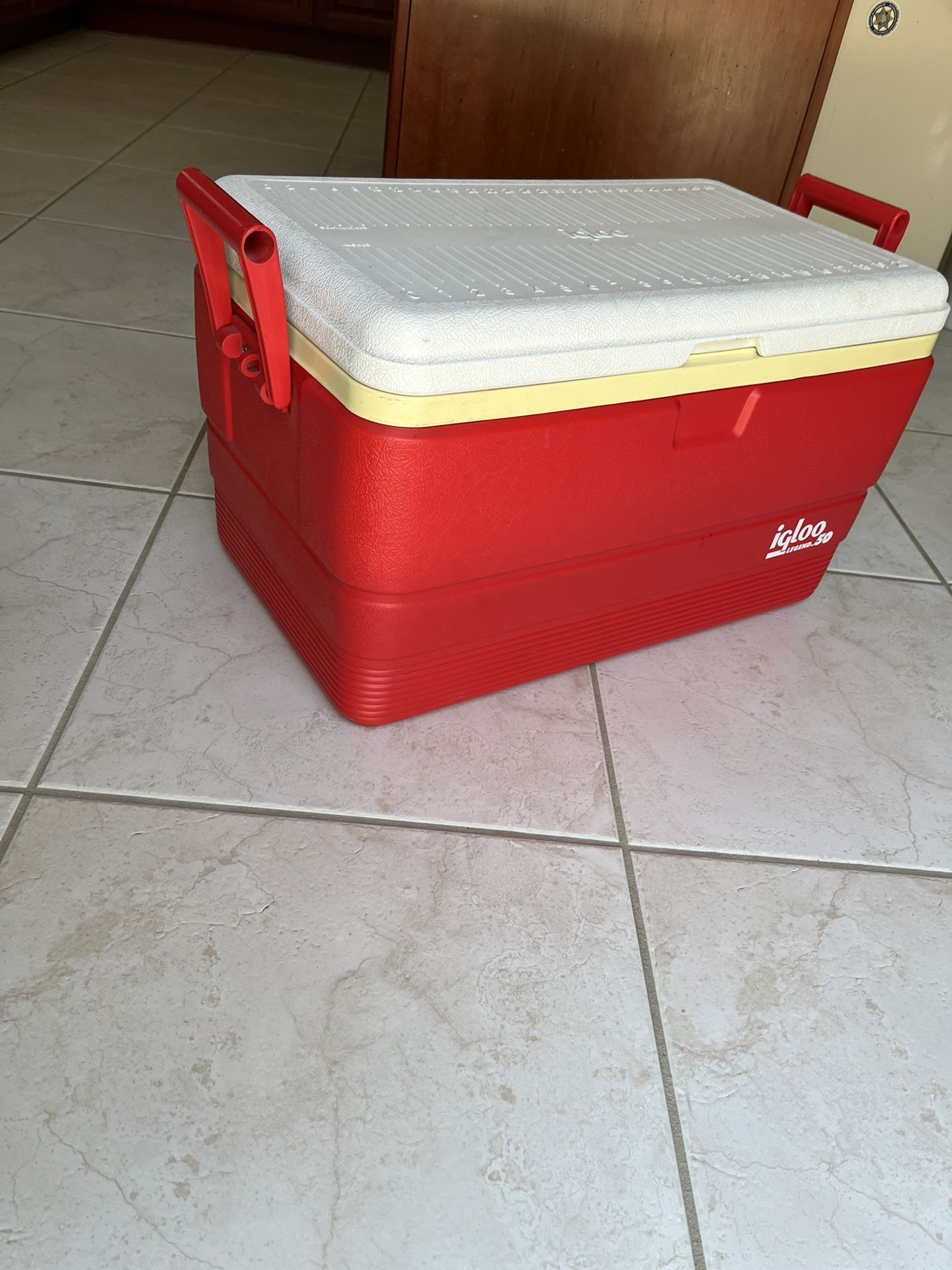Igloo Legend 50 cooler