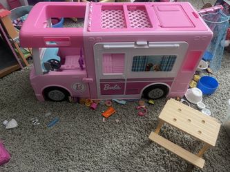 Barbie 3:1 Dream Camper Playset. 