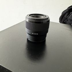Sony 50mm 1.8 