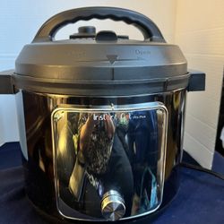Instant Pot Pro Plus 6 Quart  Pressure Cooker And Slow Cooker 
