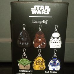 Lounge fly keychains