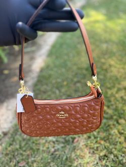 New Women’s Coach Purse Brown