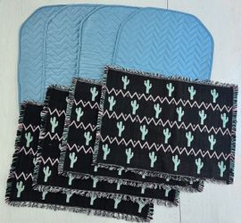 🚨Bargain: 🍽️  2 Sets, 8 Table Placemats, 4 Blue Stitched Pattern, 4 Reversable Cactus (new)
