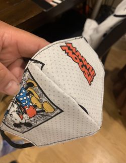 Mickey Mouse kid’s face mask BRAND NEW