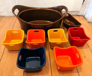 Racheal ray 8 piece stoneware baking set. Fontana pickup.