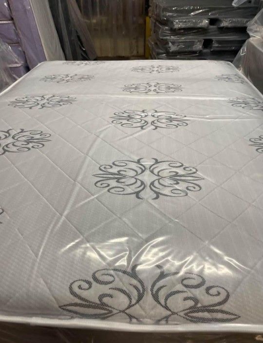 Venta King & Queen Mattress
Moving Out Sale!.🆓🏠 🚚.COD