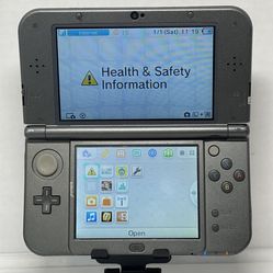 Nintendo NEW 3DS XL in Grey