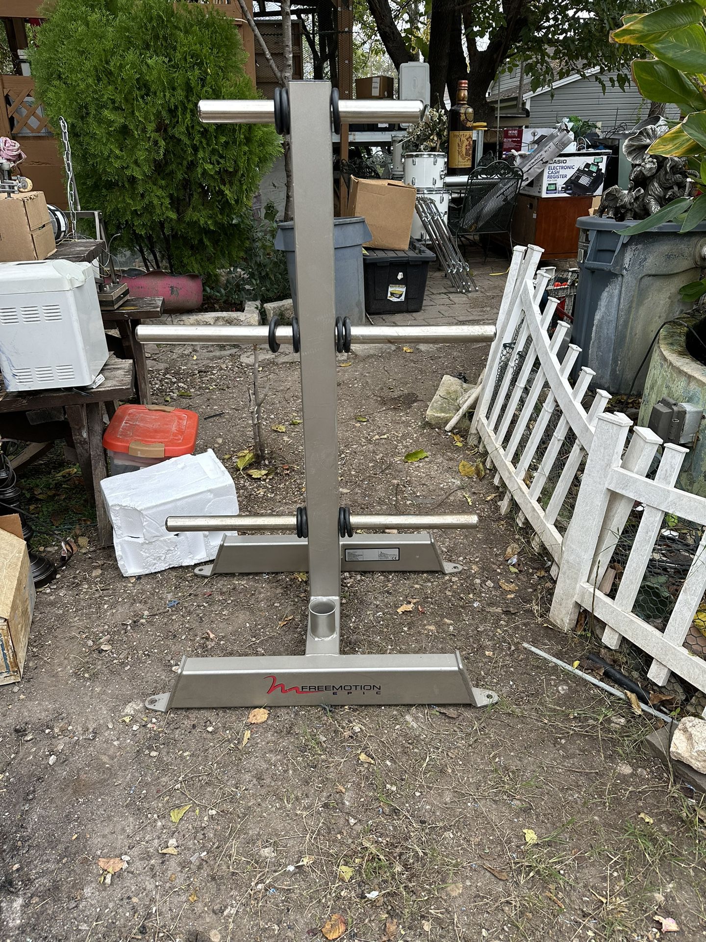 FREEMOTION OLYMPIC WEIGHT AND BAR RACK