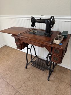 Antique Sewing Machine- Wheeler and Wilson