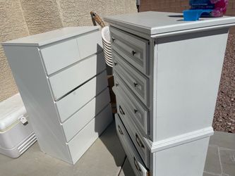 2 dressers