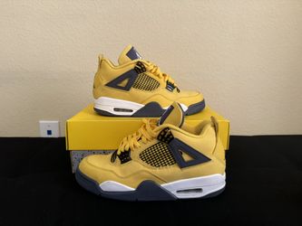 Jordan 4 Retro Lightning