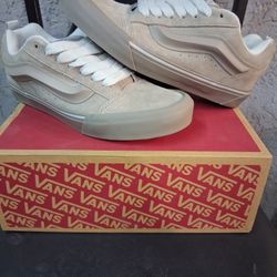 Vans Size 8.5Men 