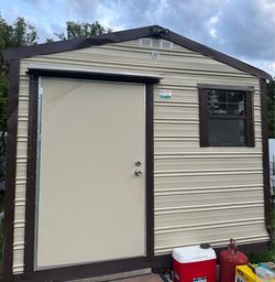 Tiny house