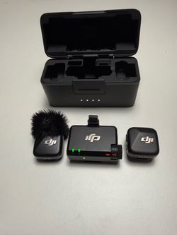 DJI Wireless Microphone System with Charging Case