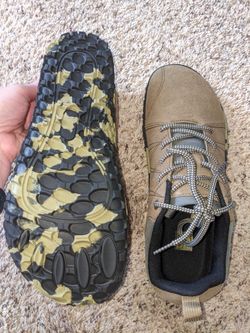 Barefoot Hiking Shoes Size 8.5 Or 10