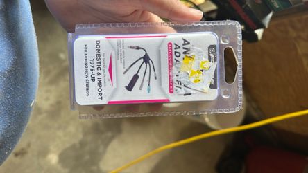 Antenna adapter